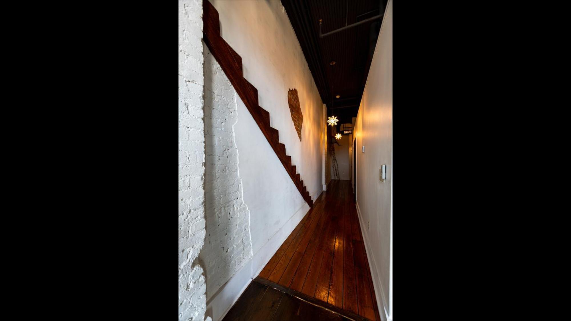 The Two Story Loft Apartment Springfield Exterior photo
