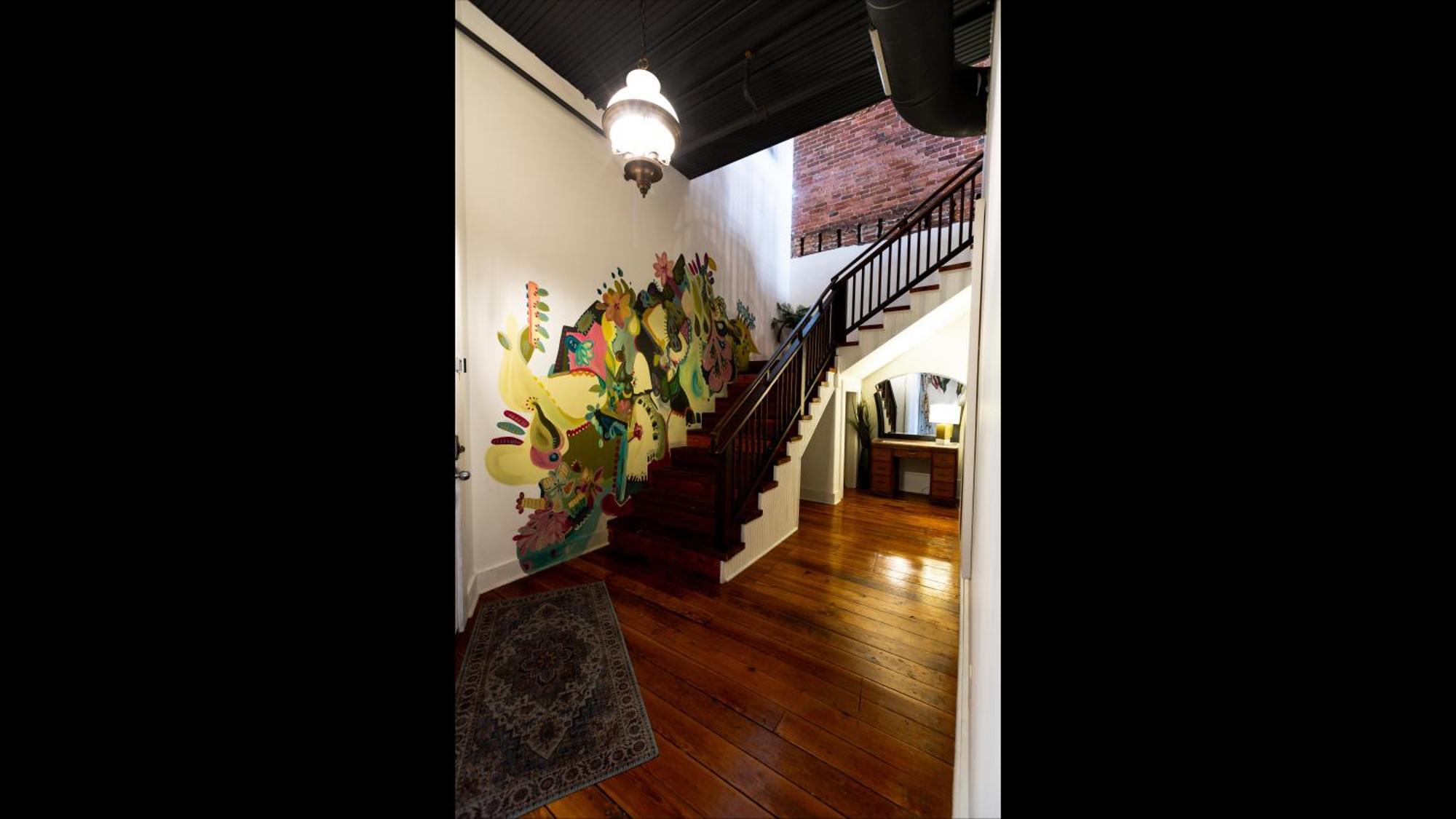 The Two Story Loft Apartment Springfield Exterior photo